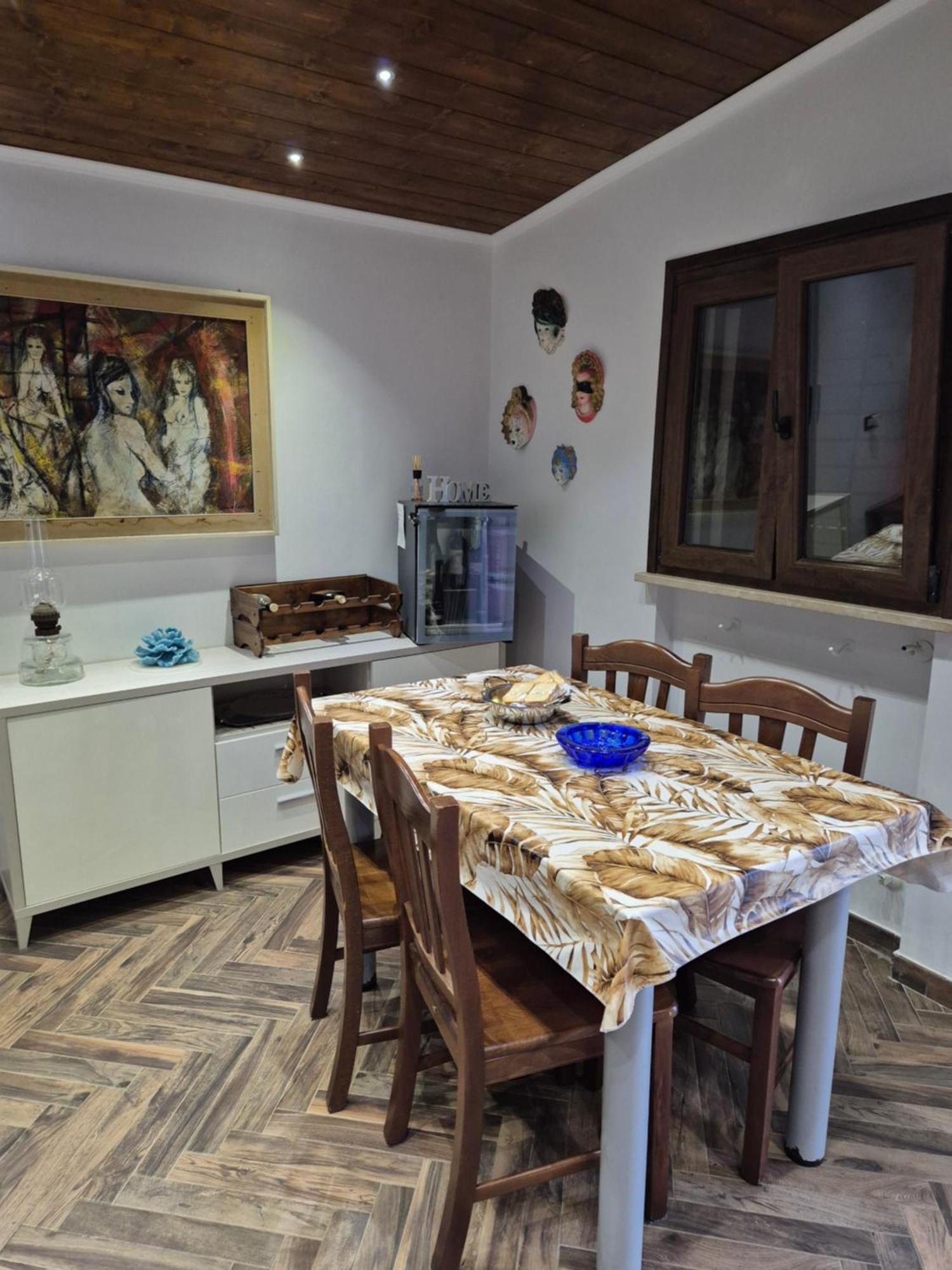 Villa Fiore - Piscina E Idromassaggio 伊特里 外观 照片